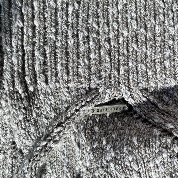 Hollister Grey Knitted Cardigan - Picture 8 of 9